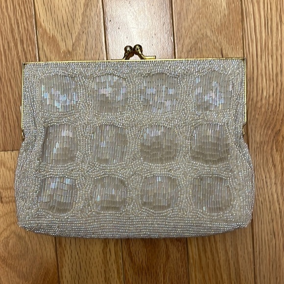 Vintage‎ La Regale Hand Beaded  Small Wedding Clutch - Picture 1 of 5